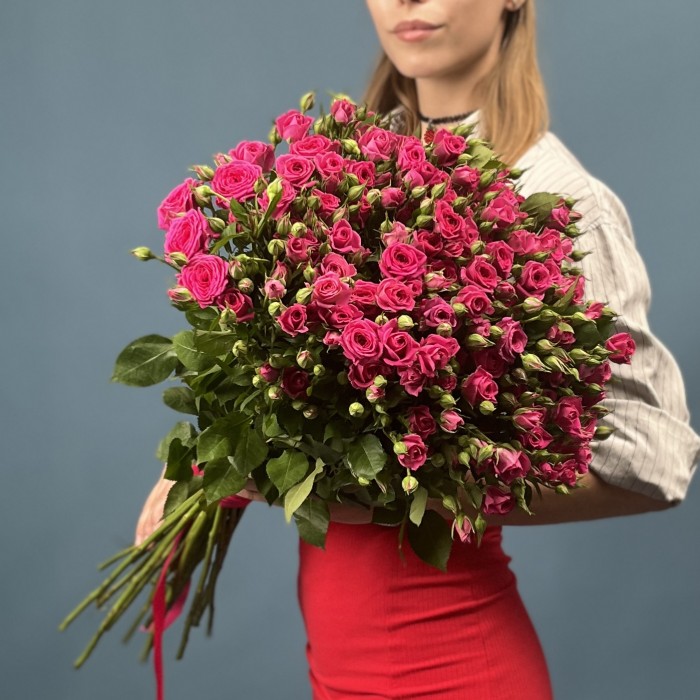 25 кустовых роз Глория 70 см