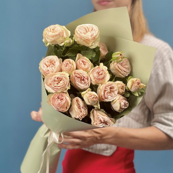 3 кустовые пионовидные розы Джентл Трендсеттер 50 см