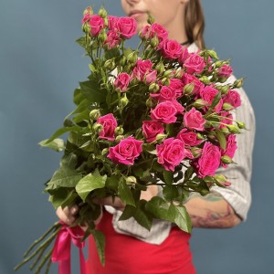 5 кустовых роз Глория 70 см
