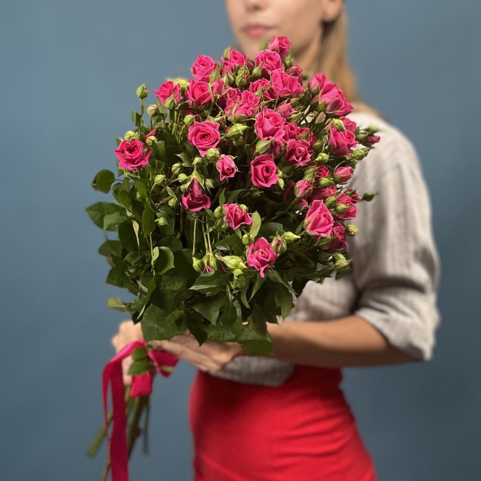 9 кустовых роз Глория 70 см