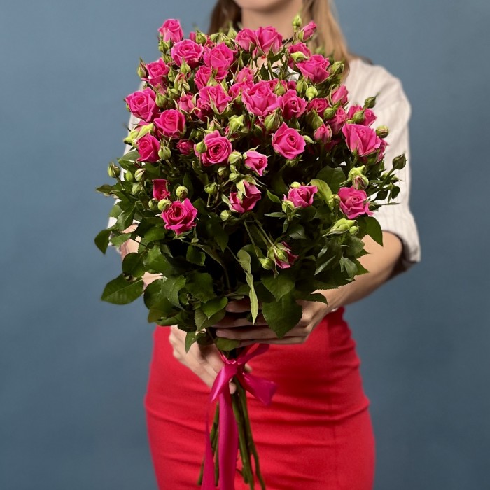 9 кустовых роз Глория 70 см