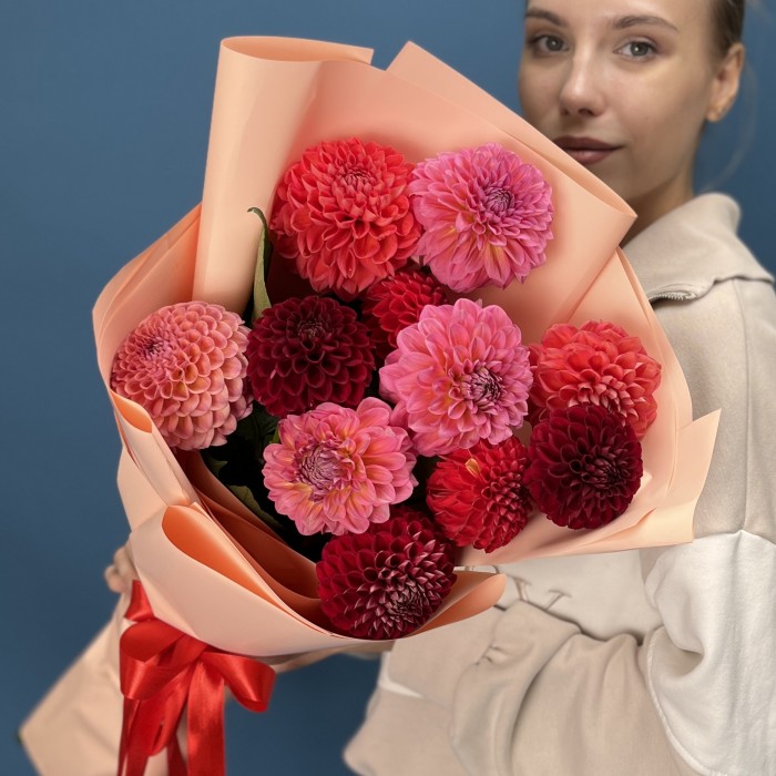 11 георгинов огненный MIX