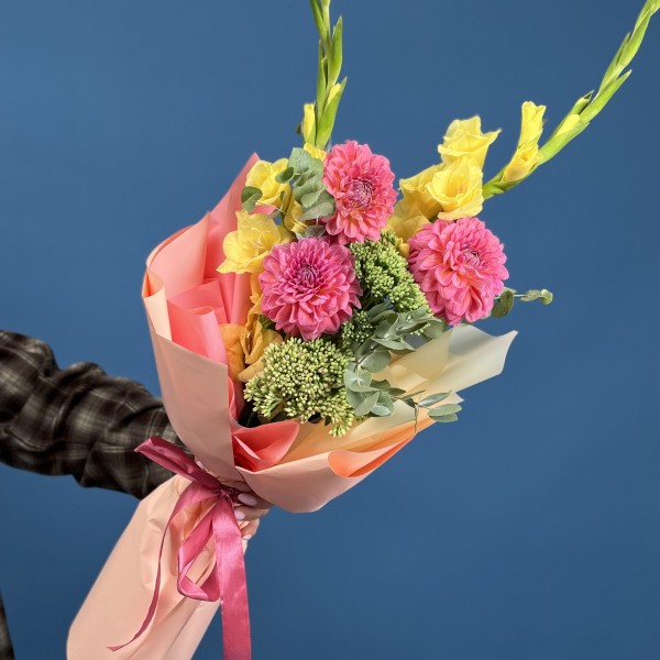 Букет в школу яркие краски