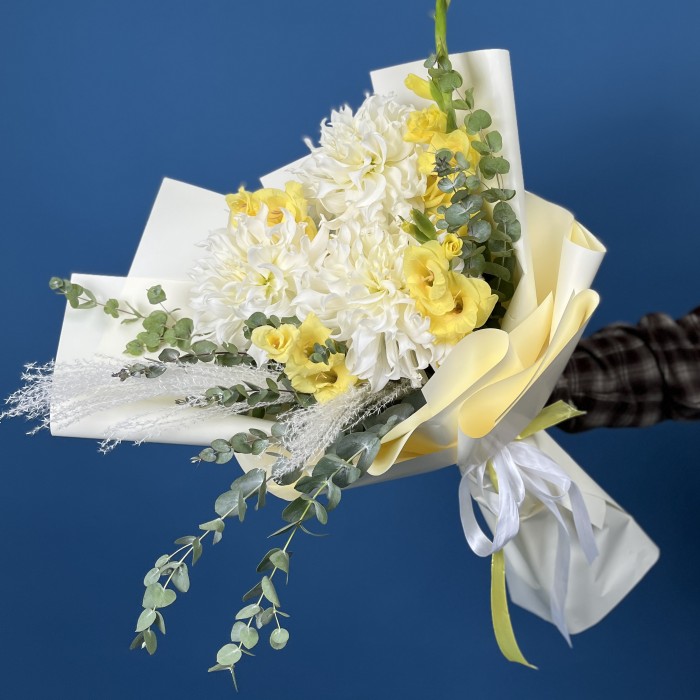 Сборный букет осенние облака