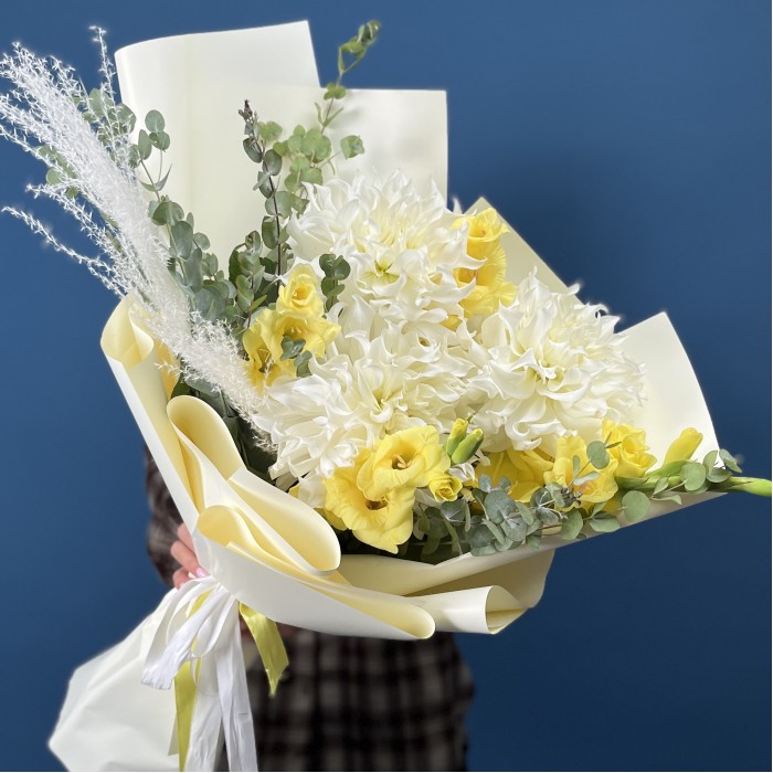 Сборный букет осенние облака