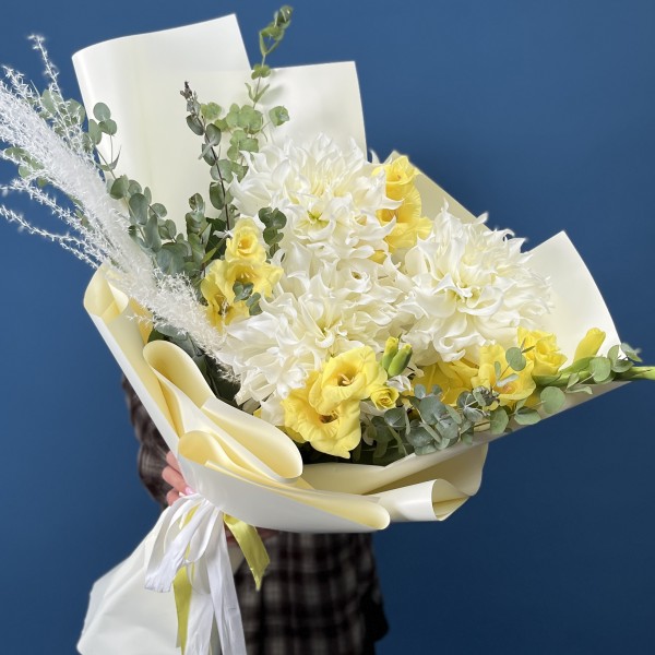 Сборный букет осенние облака