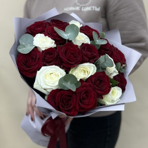 Букет дня с розами Радость