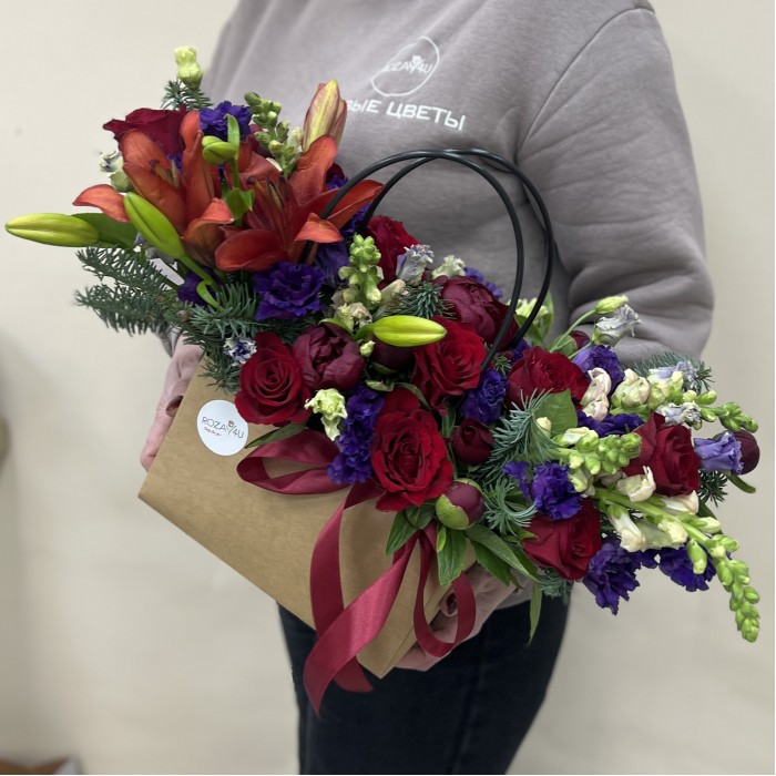 Букет дня в коробке Символ Любви