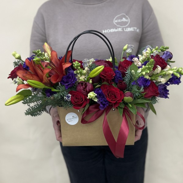 Букет дня в коробке Символ Любви