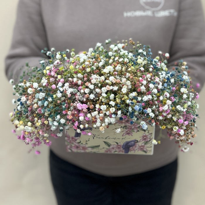 Букет дня в коробке весенний поцелуй