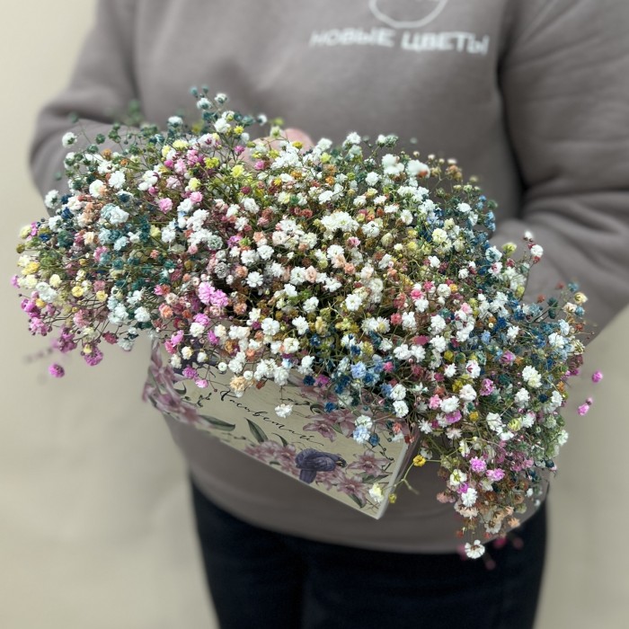 Букет дня в коробке весенний поцелуй