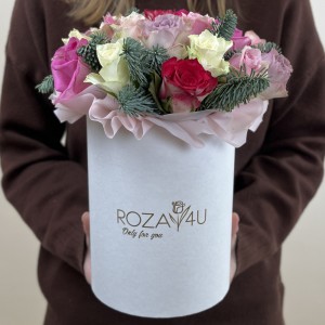 25 роз Нежный Микс с нобилисом в коробке