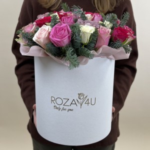 Букет дня в коробке весенний поцелуй