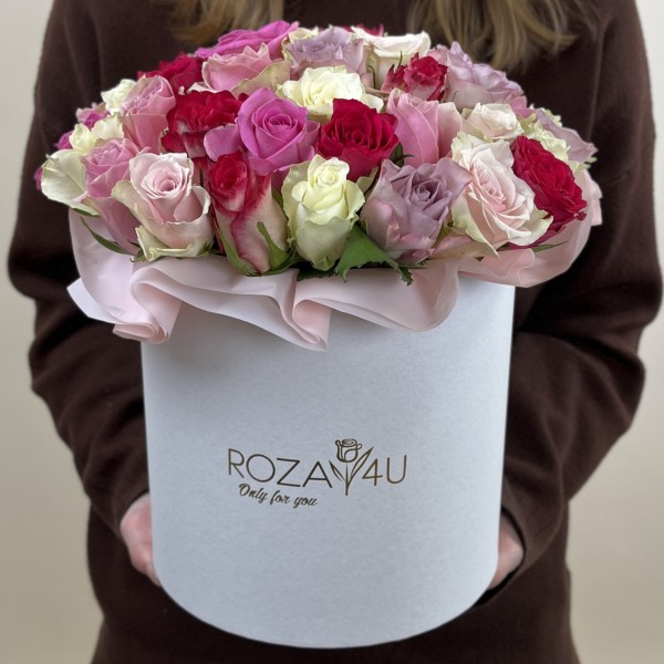 51 роза Нежный Микс в коробке
