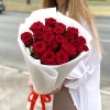 19 красных роз 70 см