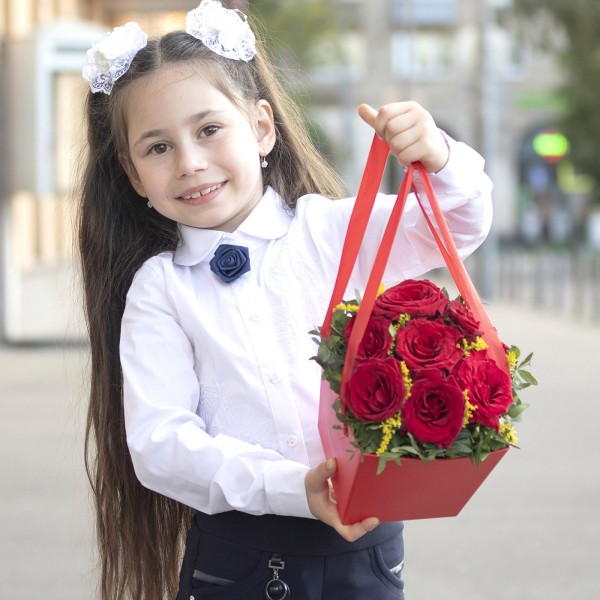 Букет 1 Сентября в коробке красный