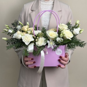 Букет дня в коробке Символ Любви