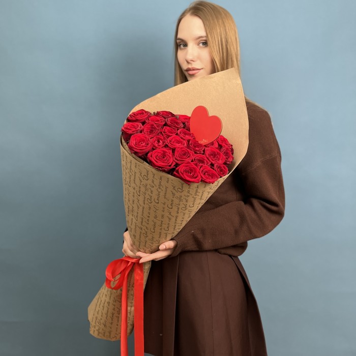 25 красных роз 60см Моей любимой