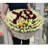 Пасхальная корзина с  белыми и красными розами