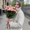 9 розовых пионовидных роз Мадам Бомбастик 60 см