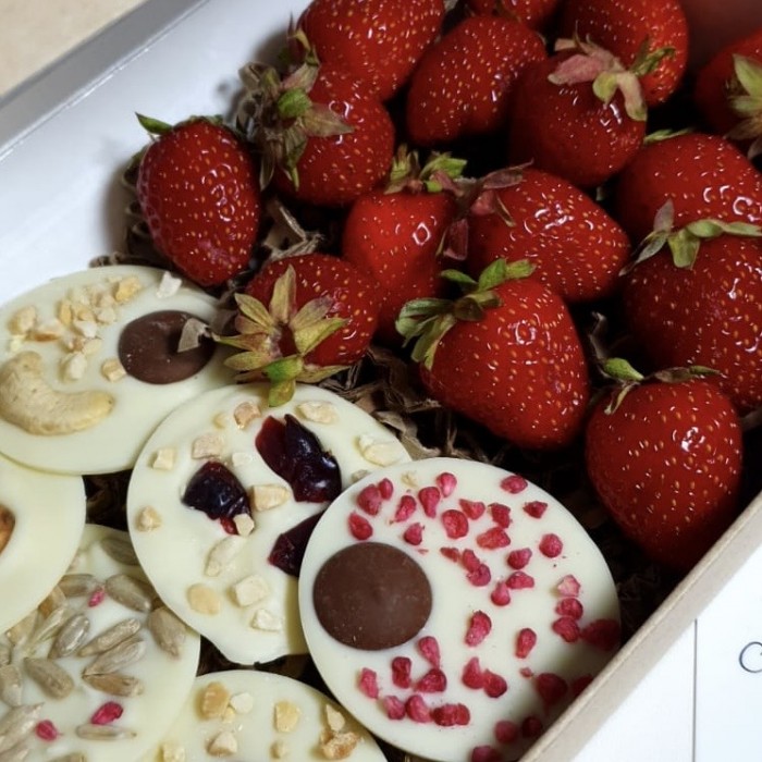 клубника с шоколадом Хит продаж