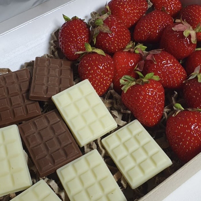клубника с шоколадом Сладкая жизнь