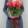 19 ярких роз Боргат 60 см
