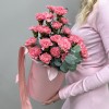 25 розовых гвоздик в коробке