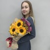 Букет с подсолнухами и калиной