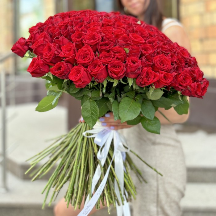 201 красная роза 60 см