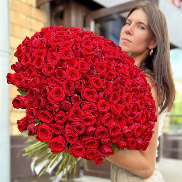 201 красная роза 60 см