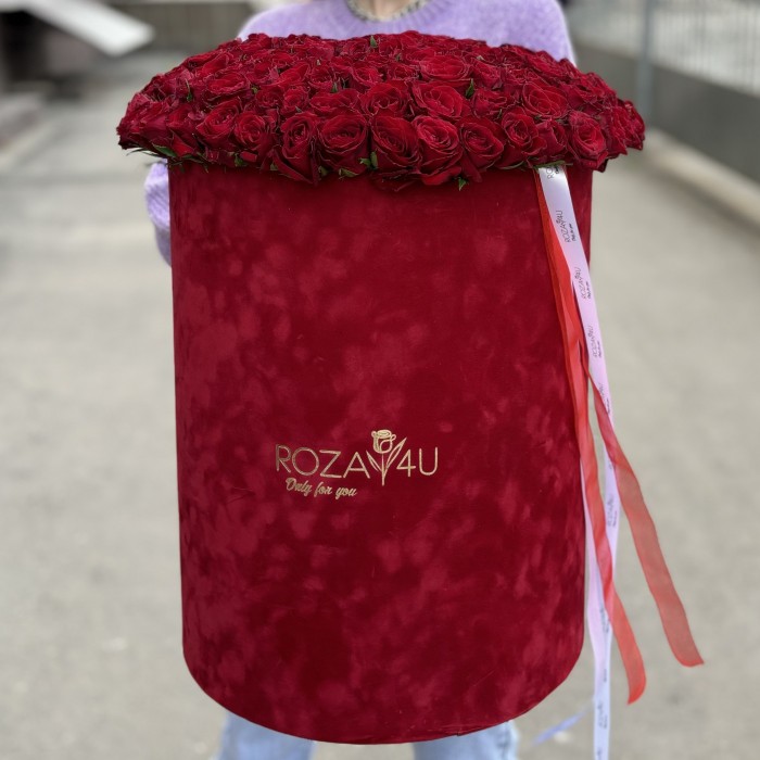 201 красная роза в бархатной коробке