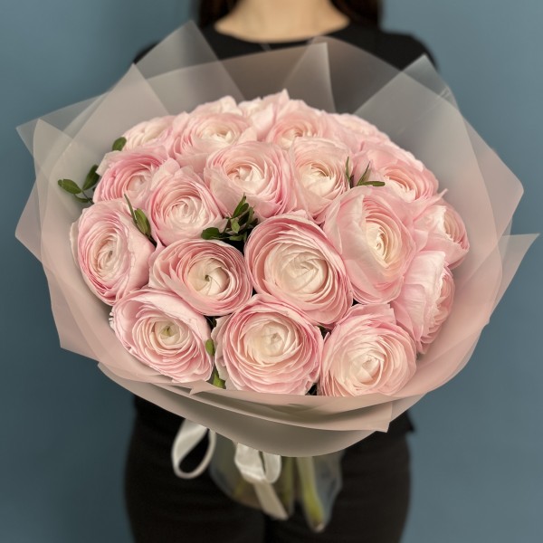 21 розовый ранункулюс