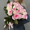 25 розовых роз Мандала 60 см