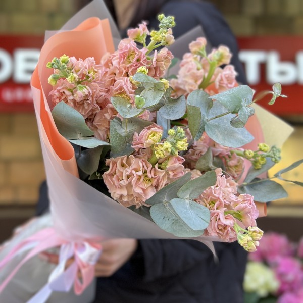 7 ароматных персиковых маттиол с эвкалиптом