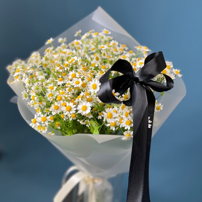 Траурный букет из танацетума