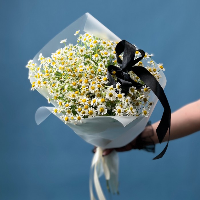 Траурный букет из танацетума