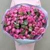 25 кустовых пионовидных розовых роз Жизель 40 см с эвкалиптами
