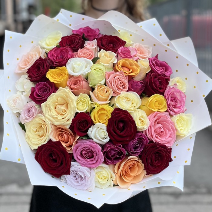 51 роза MIX 50 см