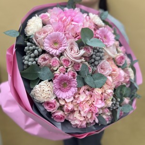 Букет дня на праздник