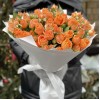 11 оранжевых кустовых пионовидных роз Коралл Бабл