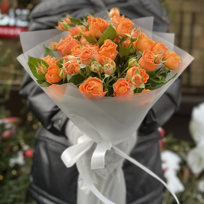 7 оранжевых кустовых пионовидных роз Коралл Бабл 40 см