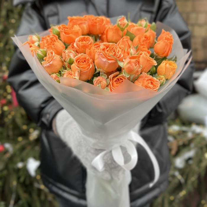9 оранжевых кустовых пионовидных роз Коралл Бабл