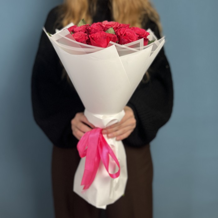 21 малиновая роза Такаци 50 см