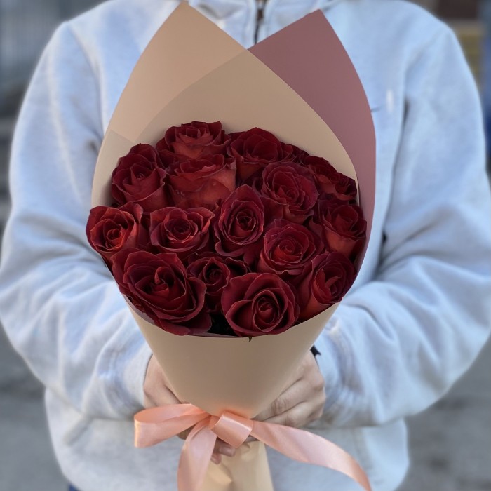 15 шоколадных роз