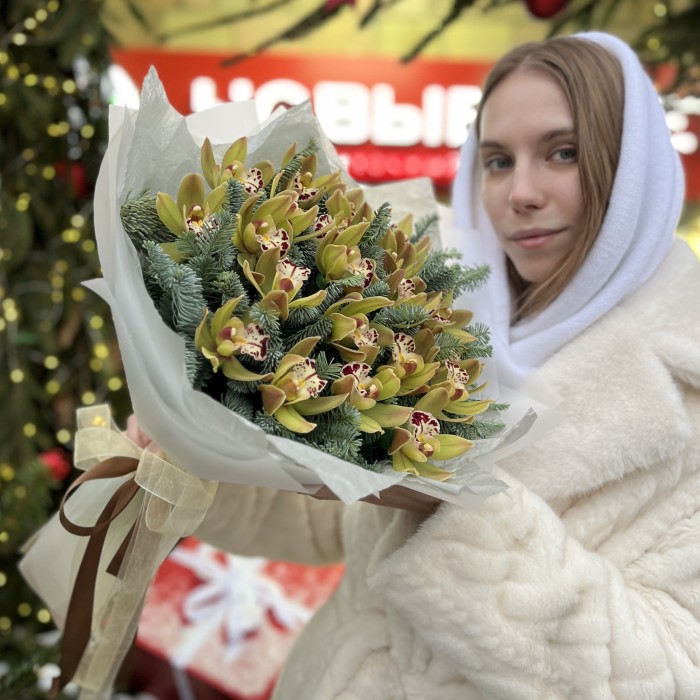 21 зеленая орхидея с нобилисом