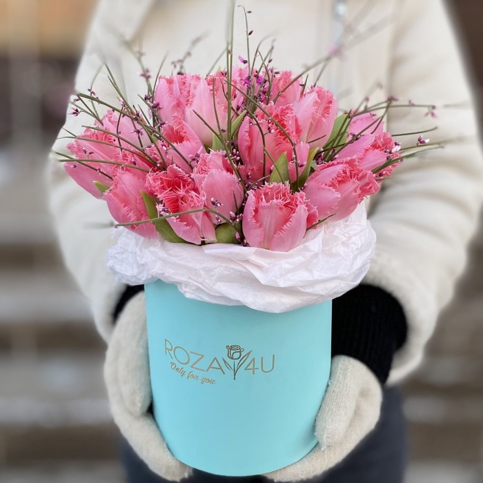 21 розовый махровый тюльпан в коробке