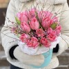 21 розовый махровый тюльпан в коробке