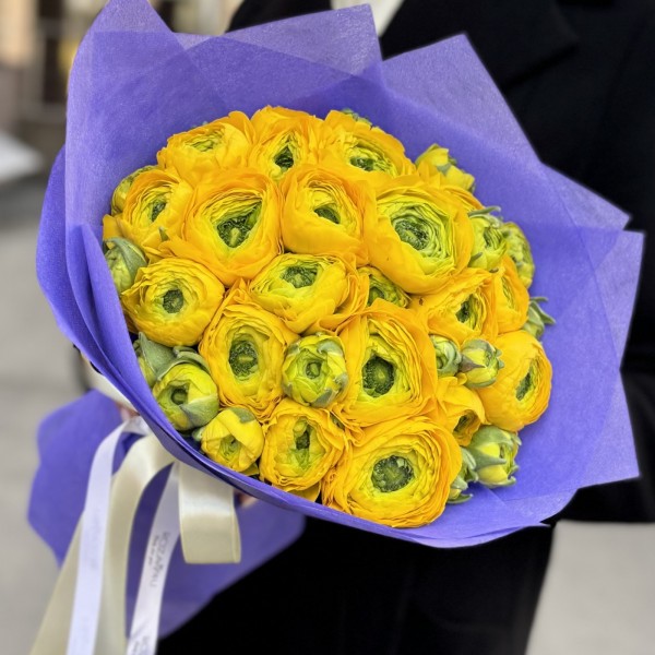 21 желтый ранункулюс