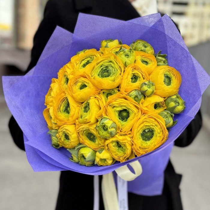 21 желтый ранункулюс